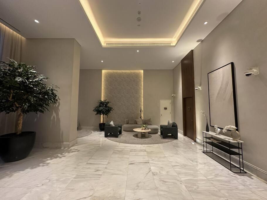 Luxurious 3br - Pool - Canal View - Kids Play Area