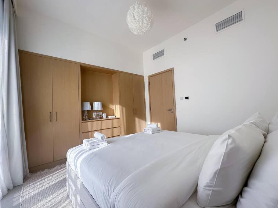 Apartment Luxurious 3br - Pool - Canal View - Kids Play Area *